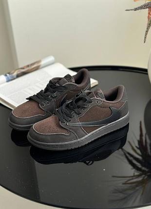Nike air jordan 1 low x travis scott 8