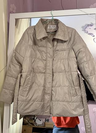 Куртка жіноча