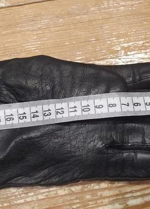 Кожаные перчатки 6