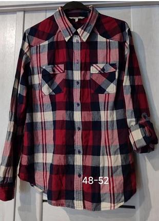 Стильная рубашка в клетку.