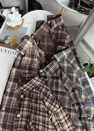 Жіноча сорочка в клітинку зі стразами з поясом шоколад беж