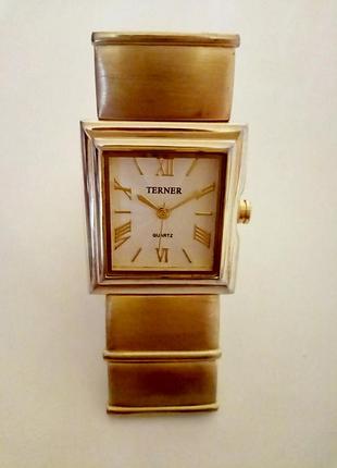 Стильные классические женские часы/ bijoux terner