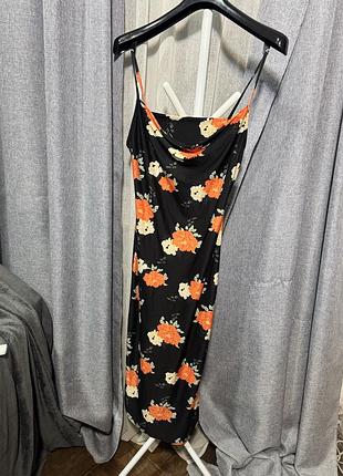 Сукня в квітковий принт