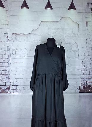 Стильна ярусна сукня міді