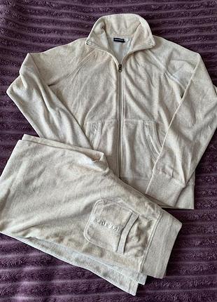 Костюм спортивний жіночий