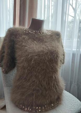 Кофточка с пайетками.