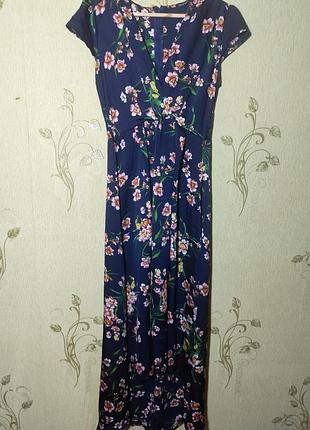 Платье женское длинное в цветочный принт boohoo ххс размер