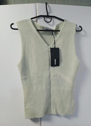 Жилет в'язка