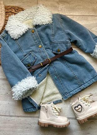 Стильна джинсова курточка для дівчинки