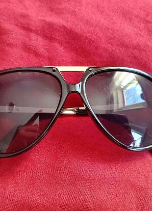 Окуляри & other stories