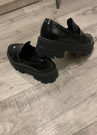 Шкіряні  лофери 39 р