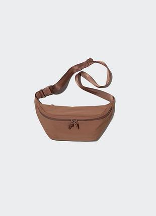 Сумка бананка uniqlo