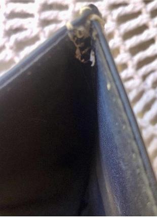 Стильна сумочка з логотипом бренду, офісний стиль 🎓 7