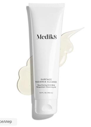 Очисний гель medik8 surface radiance cleanse гель для вмивання гель із кислотами aha і bha