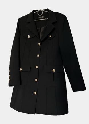 Чорна сукня-піджак з золотистими ґудзиками, елегантна сукня в стилі old money. класика жіноча а-силует з загостреним коміром