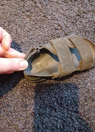 Босоножки детские 2