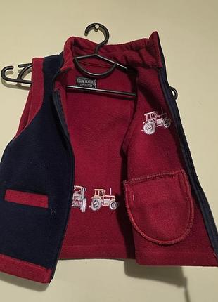 Теплая толстая флисовая жилетка на 3-4 года