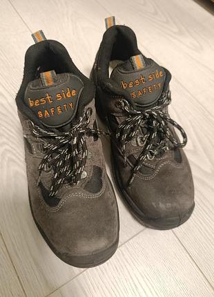 Кросівки чоловічі роботі 2