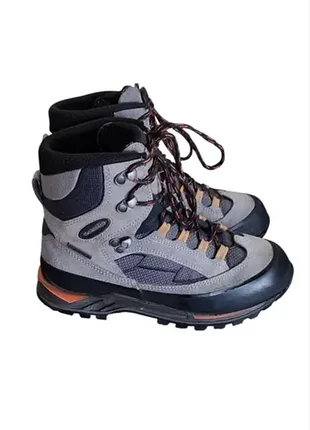 Ботинки lowa трекинговые