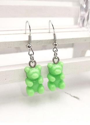 Детские сережки мишки салатовые, размер 1,6*1см, смола