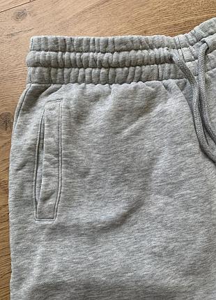 Шорти від h&m divided s 3