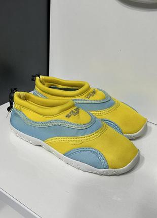 Аквашузи дитячі ,устілка 18,5см.