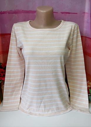 Футболка женская.