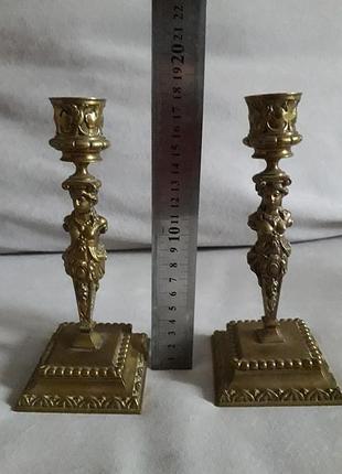 Парні підсвічники, вінтаж, бронза , швейцарія  висота: 17 см.