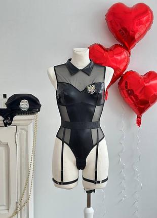 Спокусливий рольовий костюм поліцейської