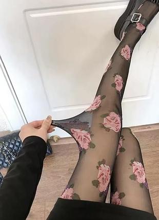 Колготки чорні з трояндами coquette
