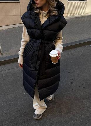 Подовжений пуховий жилет чорний чорний з капюшоном