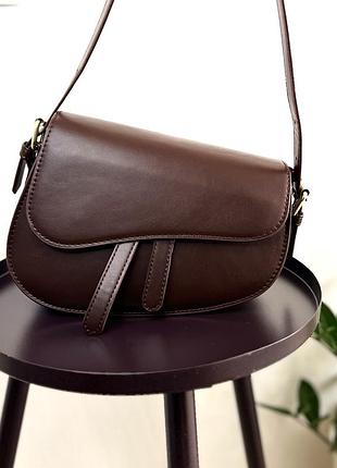 Елегантна сумка-сідло (saddle bag) у шоколадному кольорі | стан нової