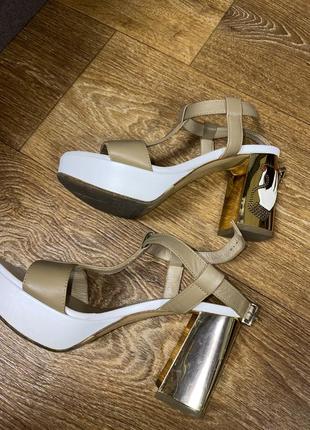 Босоніжки, сандалі італія norma j.baker 35