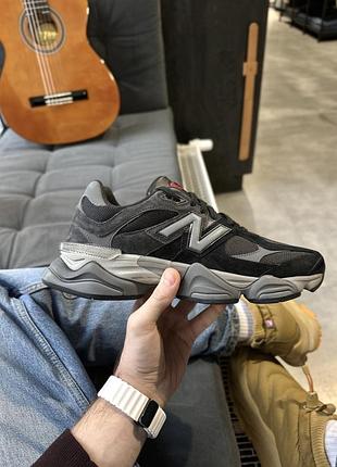 New balance 9060 кросівки в чорному кольорі. виконані з замші та сітки.
