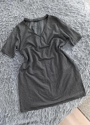 Жіноча сукня