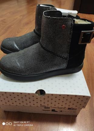 Ботинки ugg 35-36р.