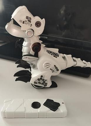 Робот на радіокеруванні 2