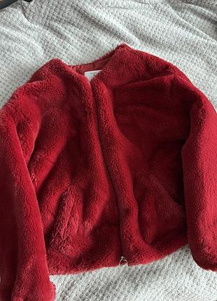 Шубка женская, весенняя, конец зимы, bershka, искусственный мех, s-m, красная