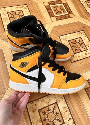 Кроссовки nike air jordan 1 mid taxi оригинал