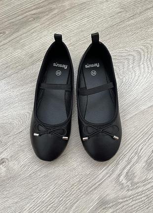 Дитячі чорні балетки sinsay 32 розмір