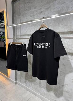 Літній костюм essentials