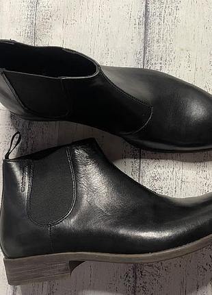 Нові класичні шкіряні черевики челсі vagabond 41 розмір