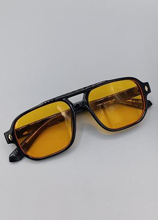 Красивые солнцезащитные водительские очки 
ширина 145 мм высота 48 мм