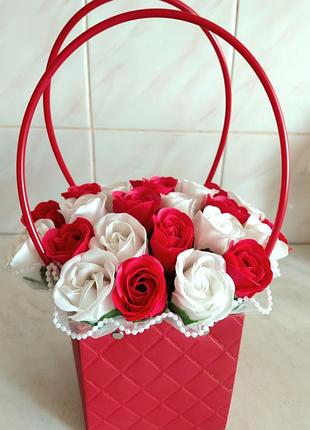Корзина из мыльных роз / мыльные цветы / подарок