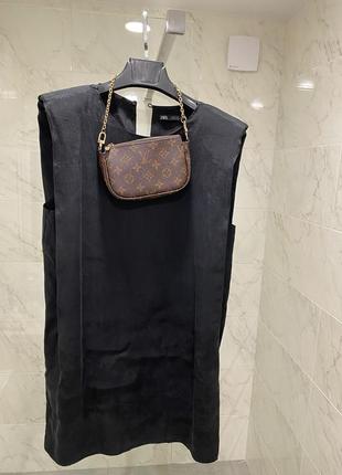Чёрное ровное свободное платье zara с плечиками в стиле bottega