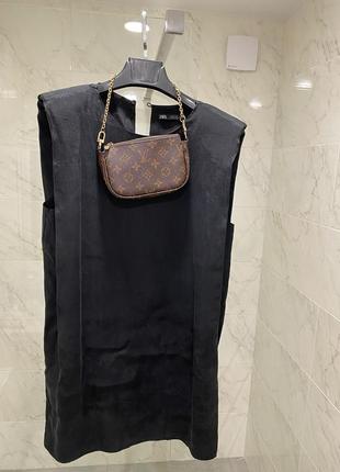 Чёрное ровное свободное платье zara с плечиками в стиле bottega