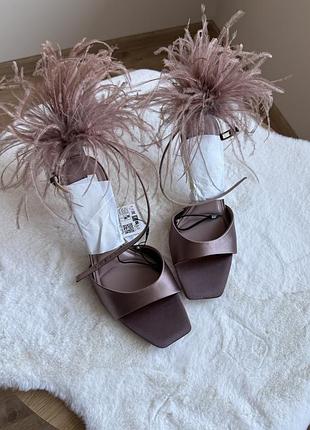 Неймовірні босоніжки zara босоножки