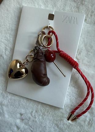 Брелок zara для ключів та сумки