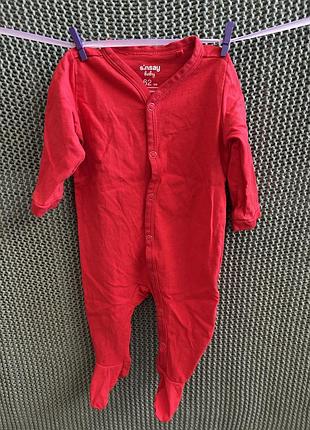 Червоний чоловічок sinsay 62 розмір з оленятком