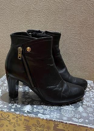 Ботики жіночі mdb натуральна шкіра каблук 7см розмір 36